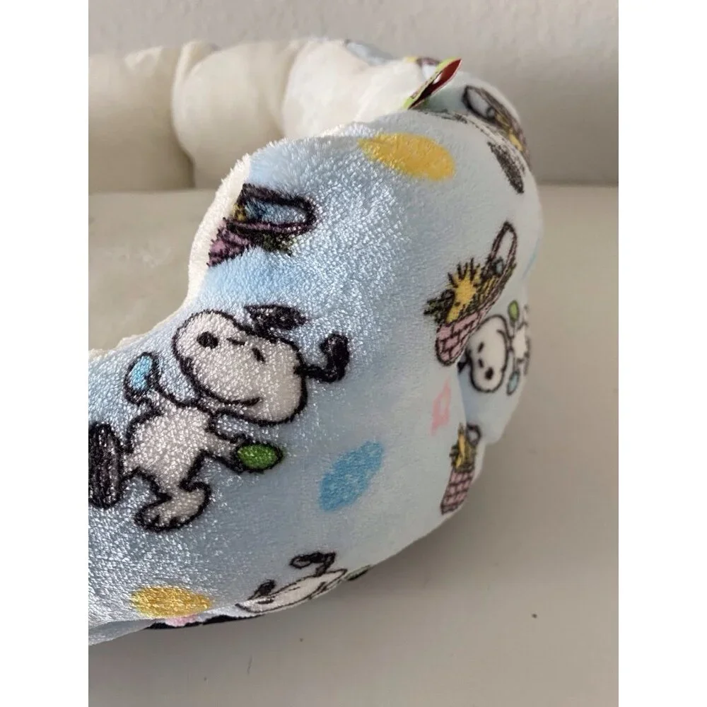 Peanuts Snoopy Small Dog Pet Cozy Cuddler Bed Easter Basket Eggs 19‎ X 15 X 7”